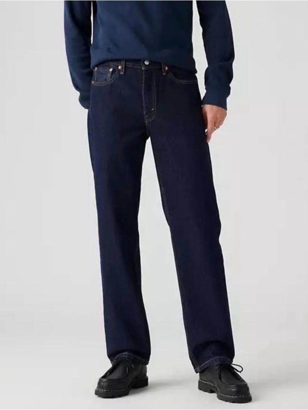 Dark blue indigo Levi’s 550 36x30 denim jeans